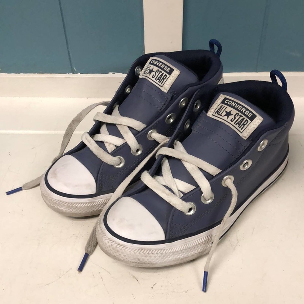 Chuck Taylor All Star Kids vinyl sneakers boys size 13